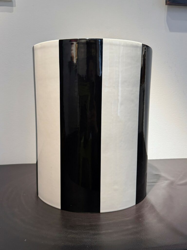 Les Cents Vases, 2010
35,4 x 28,5cm
Pièce unique
La Tuilerie